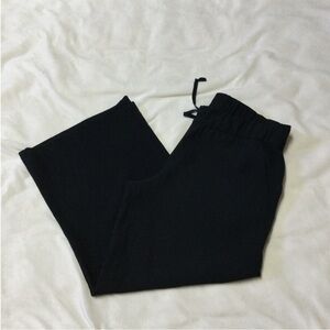 Lululemon Athletica Crop Wide Leg
Bottoms 10